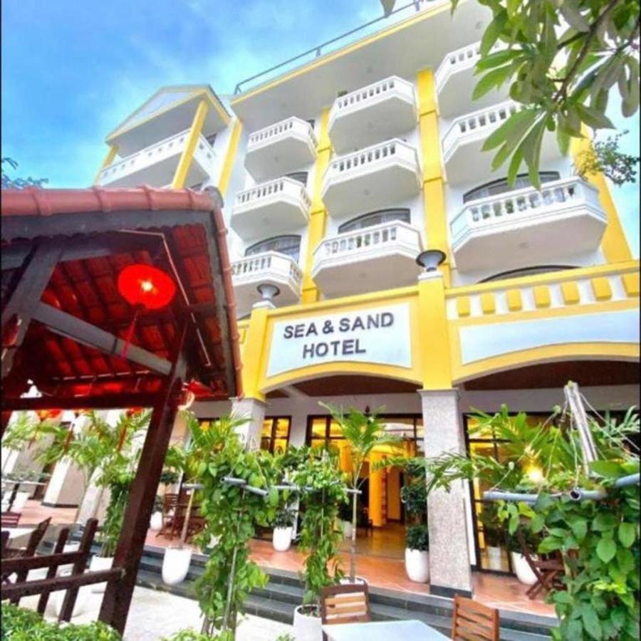 Sea And Sand Hotel Hoi An Exterior photo