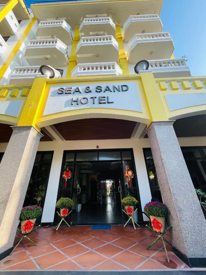 Sea And Sand Hotel Hoi An Exterior photo