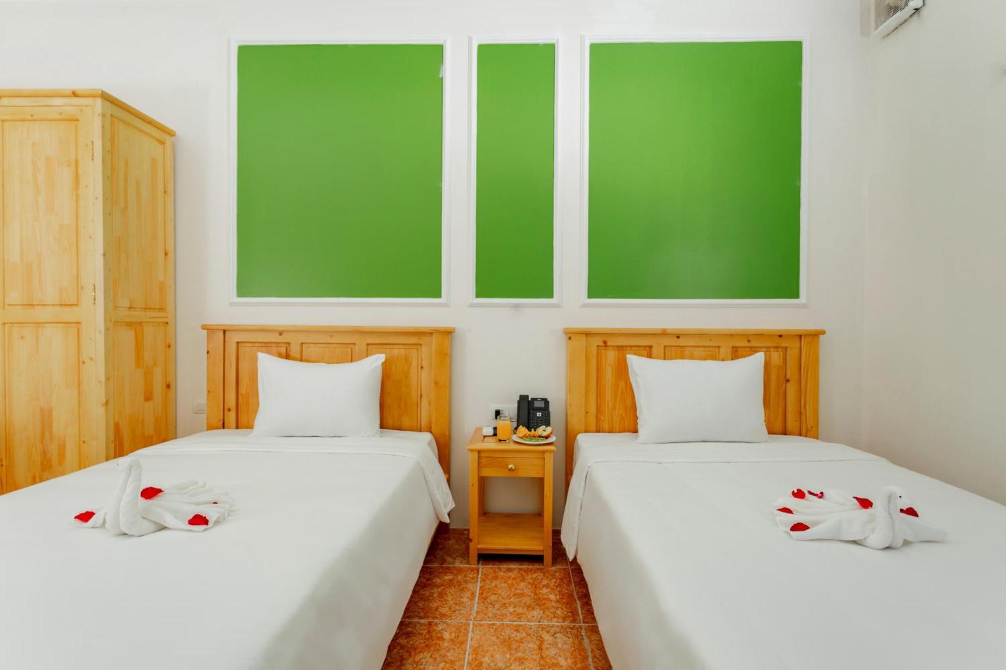 Sea And Sand Hotel Hoi An Exterior photo