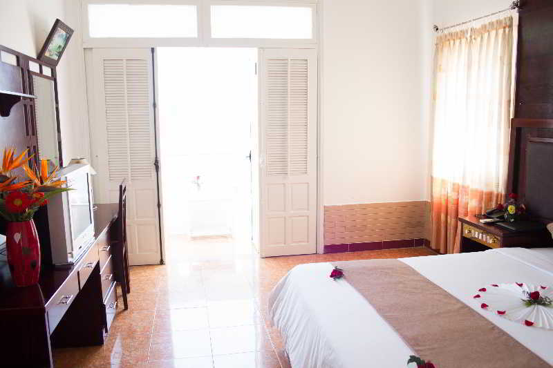 Sea And Sand Hotel Hoi An Exterior photo